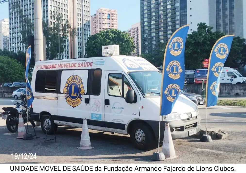 Unidade móvel da Fundação Armando Fajardo utilizada nas campanhas sociais